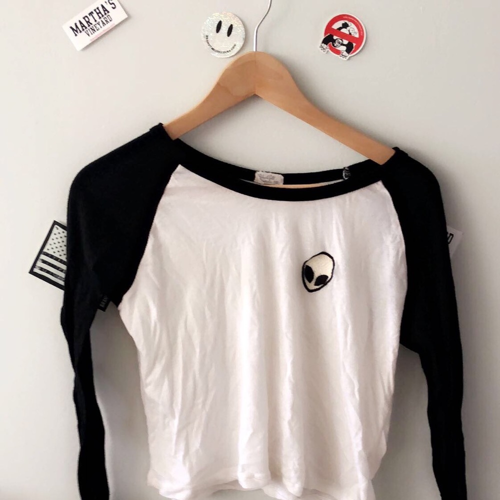 brandy melville long sleeve alien badge